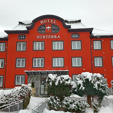 Active & Wellness Hotel Subterra 오스트로브 외부 사진