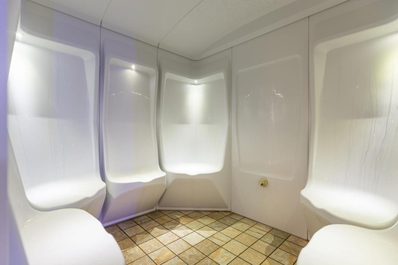 Active & Wellness Hotel Subterra 오스트로브 외부 사진