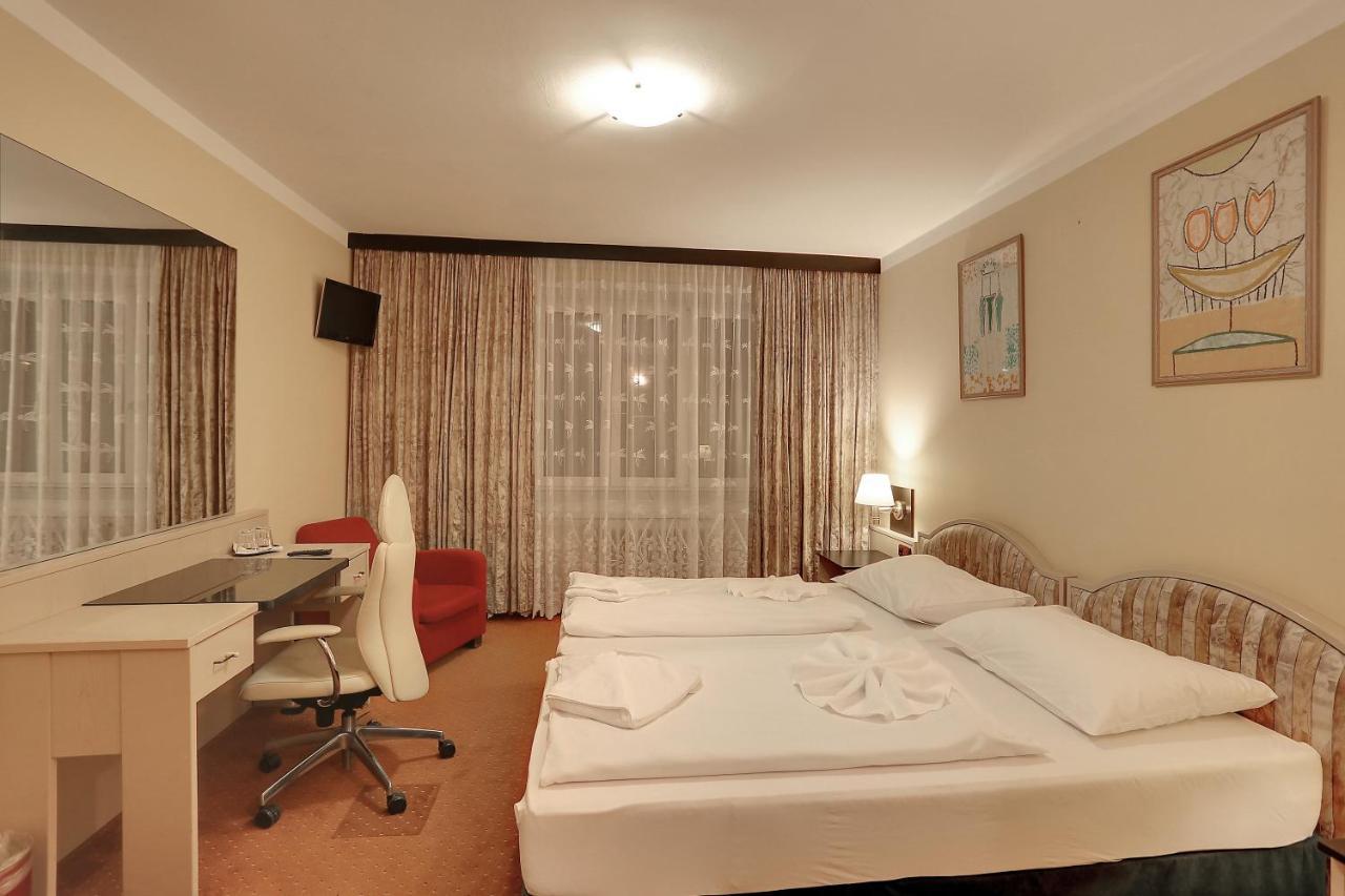 Active & Wellness Hotel Subterra 오스트로브 객실 사진